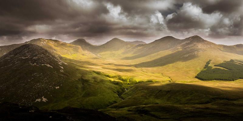 女性数字游民指南：如何在旅行中构建跨地域支持系统与深度社交网络