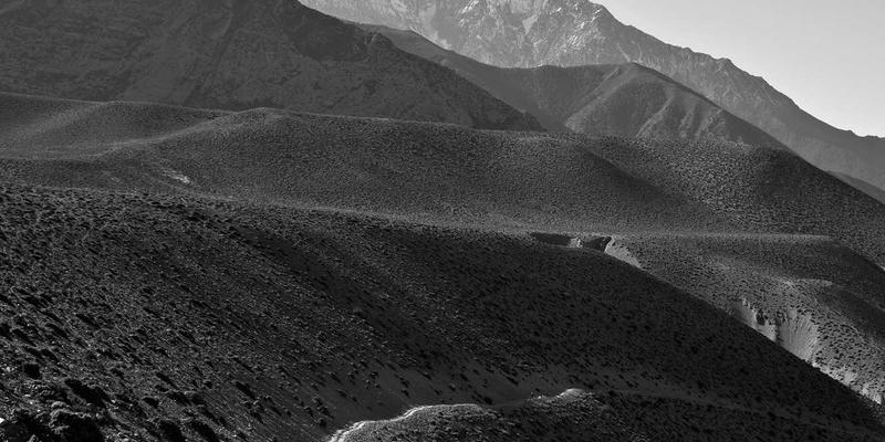 旅行灵感与生活美学：女性如何在艺术手作社群中编织时尚表达与情感共鸣