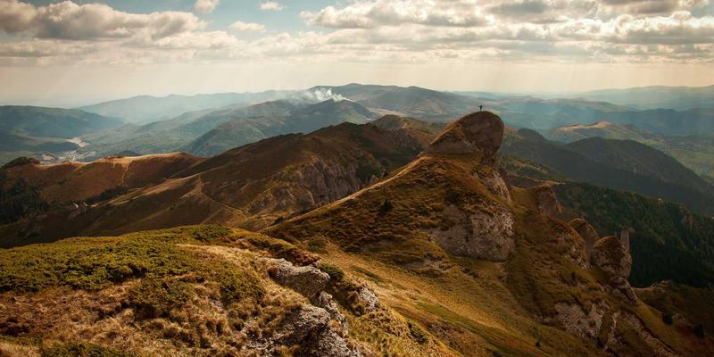 时尚与兴趣社区的交汇：女性运动社群经济如何重塑品牌合作与社区运营